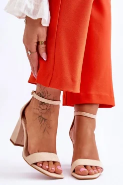 Damskie Sandały Na Stabilnym Słupku Beżowe Lavissa