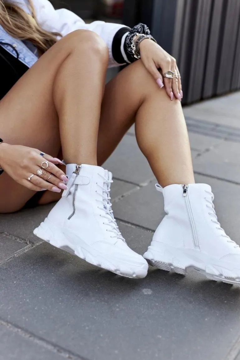 Damskie Skórzane Botki GOE II2N4032 Białe