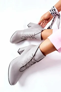 Damskie Skórzane Botki Na Słupku Szare Carrice