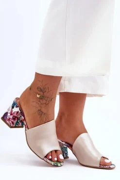 Damskie Skórzane Klapki Na Obcasie Lewski Shoes 3209/K Perłowe Beżowe