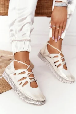 Damskie Skórzane Półbuty Maciejka Beżowo-Złote 04449-25