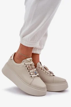 Damskie Skórzane Sneakersy Na Platformie Z Ozdobami CheBello 4292 Jasnobeżowe