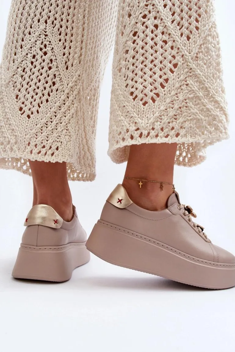 Damskie Skórzane Sneakersy Z Ozdobami CheBello 4292 Beżowe