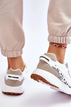 Damskie Sneakersy Memory Foam System Big Star LL274957 Białe