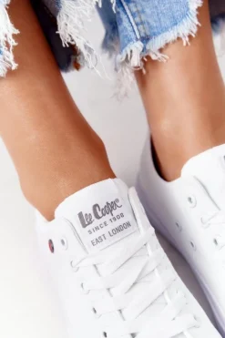 Damskie Trampki Lee Cooper LCW-21-31-0082L Białe