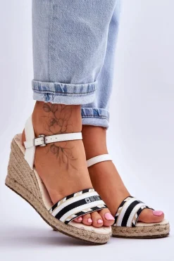 Damskie Wygodne Sandały Na Koturnie Big Star LL274878 Białe