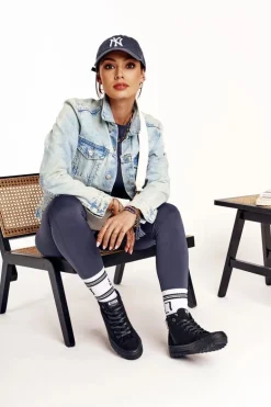 Damskie Wysokie Trampki Na Dużej Podeszwie BIG STAR FF274244 Czarne