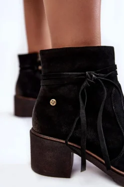 Damskie Zamszowe Botki Maciejka 05720-01 Czarne
