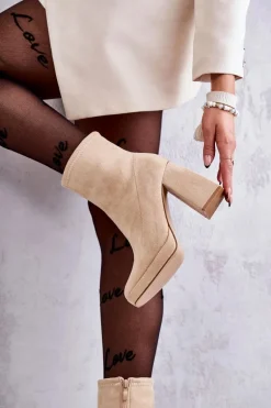 Damskie Zamszowe Botki Na Obcasie Jasnobeżowe Ramira