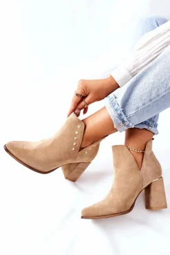 Damskie Zamszowe Botki Z Wycięciami Lewski Beżowy Piasek 3075
