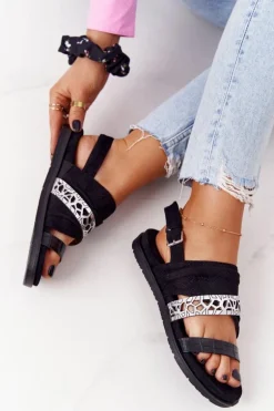 Damskie Zamszowe Sandały Czarno-Srebrne Asturia