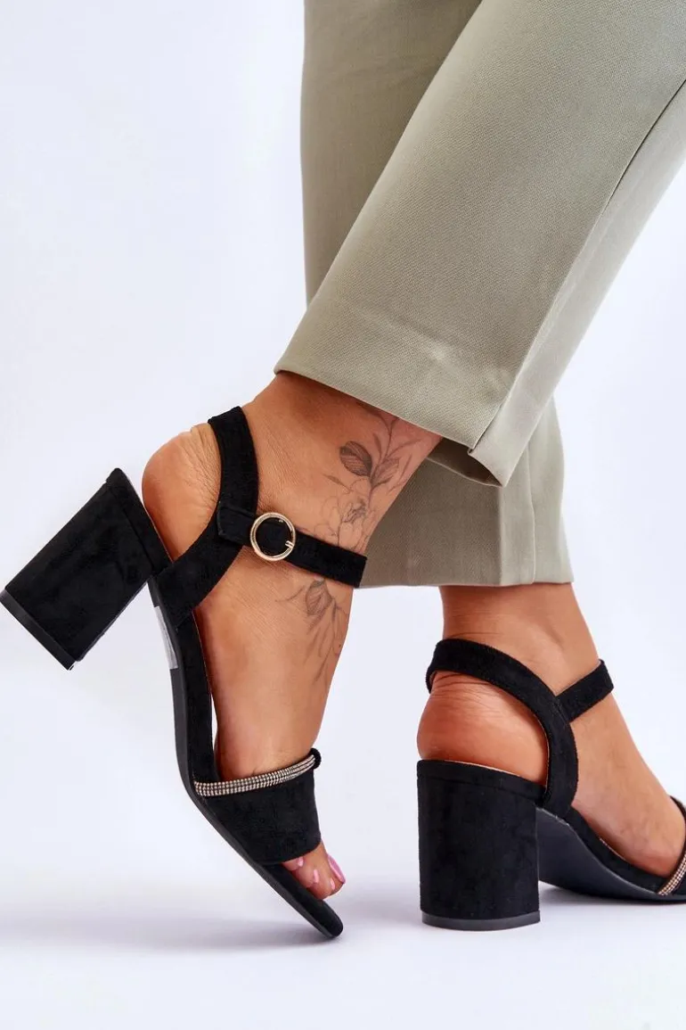 Damskie Zamszowe Sandały Na Niskim Słupku Czarne Loredo