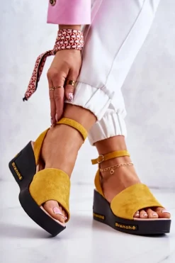 Damskie Zamszowe Sandały Na Koturnie Żółte Cortena