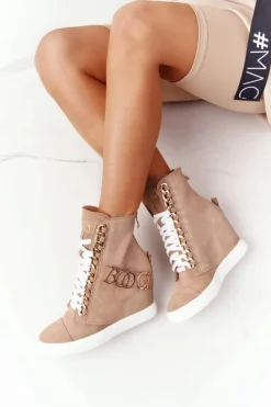 Damskie Zamszowe Sneakersy BOOCI Złote Litery Jasny Camel