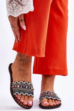 Damskie Zdobione Klapki Czarne Bellisa