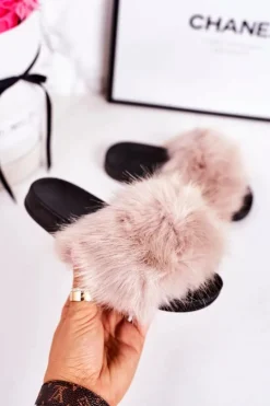 Dziecięce Klapki Z Futerkiem Beżowe Fashionista