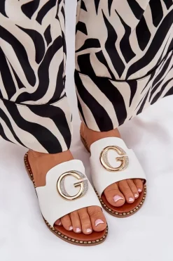 Eko Skórzane Płaskie Klapki Damskie Z Ozdobnym Detalem Białe Frelie