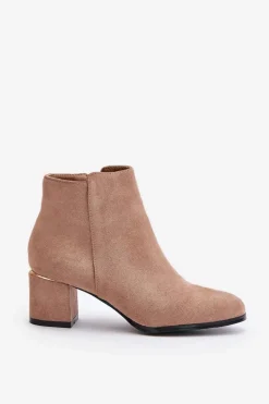 Eko Zamszowe Botki Na Słupku Zapinane Na Zamek Ciemnobeżowe Sairis