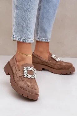 Eko Zamszowe Mokasyny Damskie Z Ozdobną Broszką Ciemnobeżowe Valiana