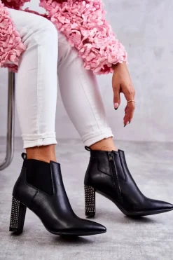 Eleganckie Botki Na Słupku Z Dżetami Czarne Elinor