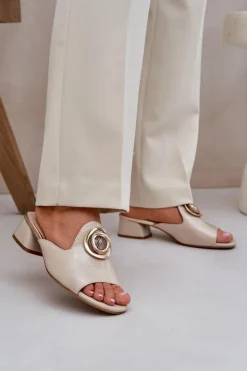 Eleganckie Klapki Damskie Na Niskim Obcasie Z Ozdobą Beżowe Feledis