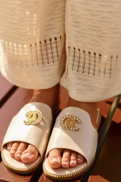 Eleganckie Klapki Damskie Błyszczące Z Ozdobą S.Barski KV27-050 Złote