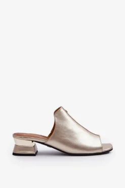 Eleganckie Klapki Damskie Ze Skóry Naturalnej Na Niskim Obcasie Maciejka 06360-25 Złote