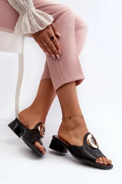 Eleganckie Klapki Damskie Na Niskim Obcasie Ze Złotą Ozdobą Czarne Uzimila