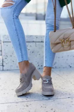 Eleganckie Półbuty Na Słupku Ze Srebrną Ozdobą Beżowe Harmell