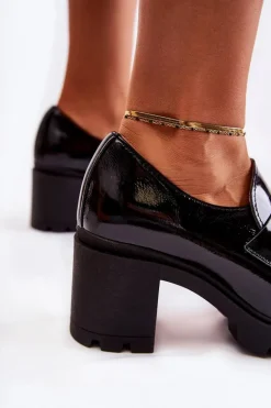 Eleganckie Półbuty Na Słupku Ze Srebrną Ozdobą Czarne Lemar Harmell