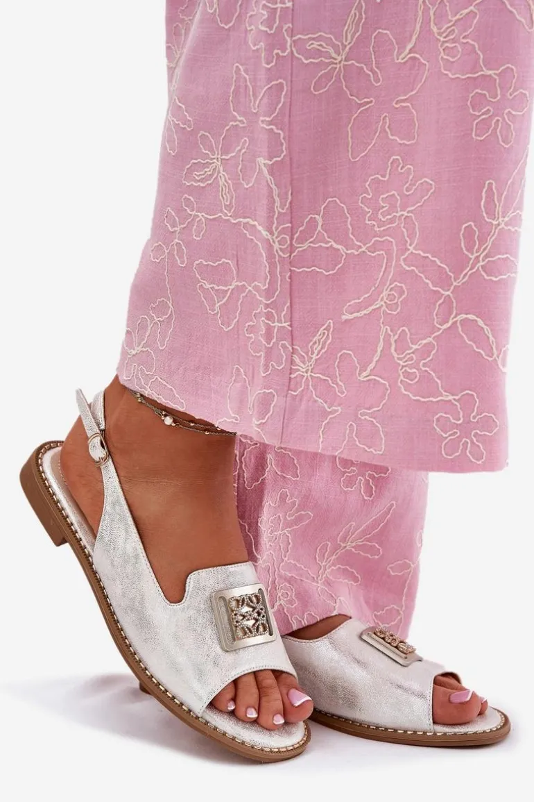 Eleganckie Sandały Damskie Na Płaskim Obcasie Z Ozdobą S.Barski KV51-082 Srebrne