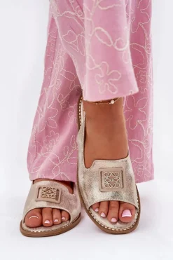 Eleganckie Sandały Damskie Na Płaskim Obcasie Z Ozdobą S.Barski KV51-082 Złote