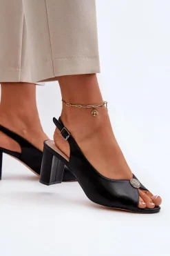 Eleganckie Sandały Na Słupku Z Ozdobą Czarne Trasea