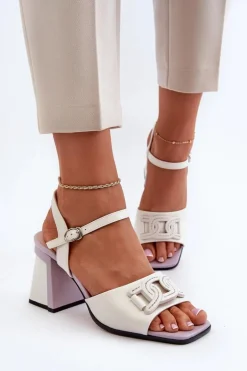 Eleganckie Sandały Na Słupku Z Ozdobą Białe D&A MR38-156