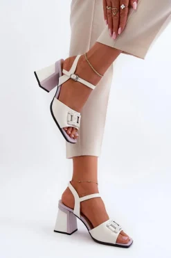 Eleganckie Sandały Na Słupku Z Ozdobą Białe D&A MR38-156