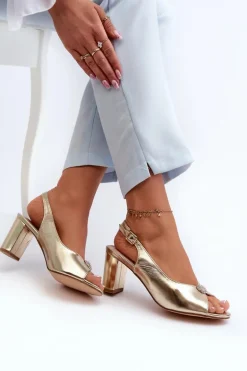 Eleganckie Sandały Na Słupku Z Ozdobą Złote Trasea