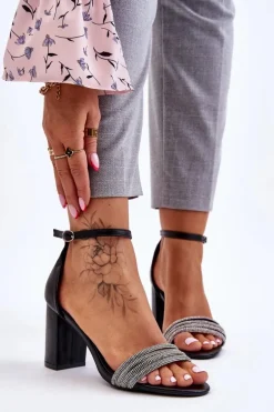 Eleganckie Sandały Z Cyrkoniami Na Obcasie Czarne Laurene