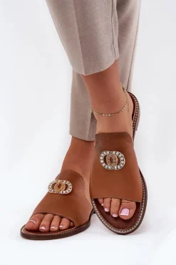 Eleganckie Skórzane Klapki Damskie Z Ozdobą Zazoo 3008 Camel