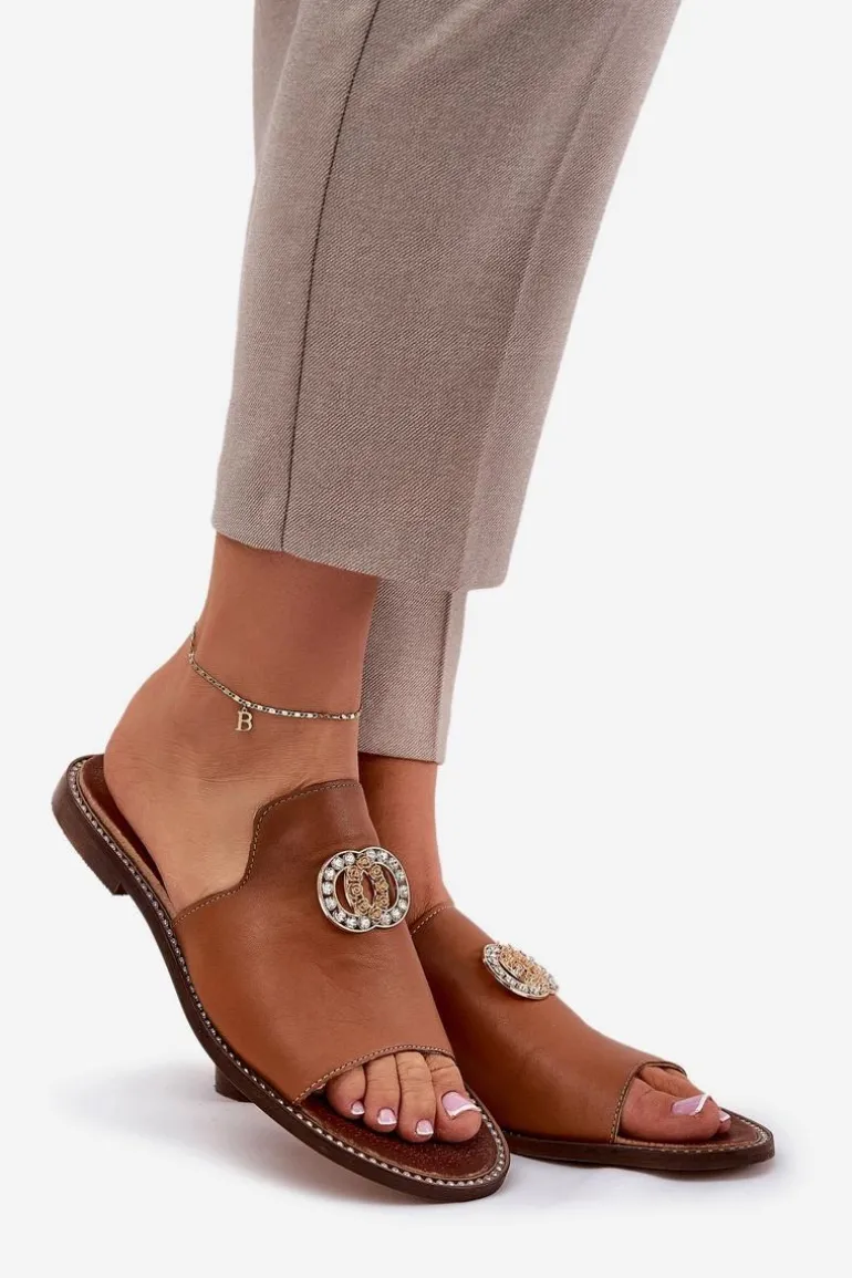 Eleganckie Skórzane Klapki Damskie Z Ozdobą Zazoo 3008 Camel