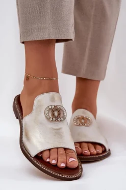 Eleganckie Skórzane Klapki Damskie Z Ozdobą Zazoo 3008 Złoty Przecierany