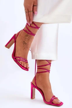 Eleganckie Wiązane Sandały Z Dżetami Fuksja Nessy