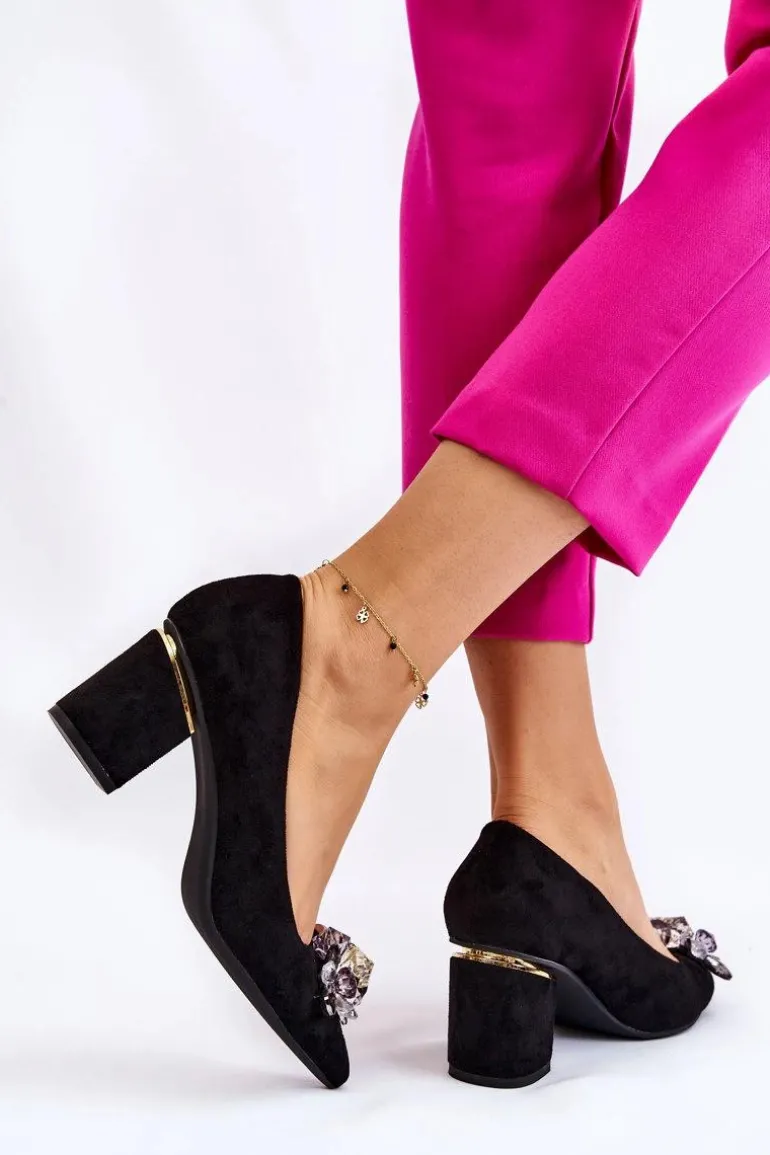 Eleganckie Zamszowe Czółenka Z Ozdobą Czarne Elianne