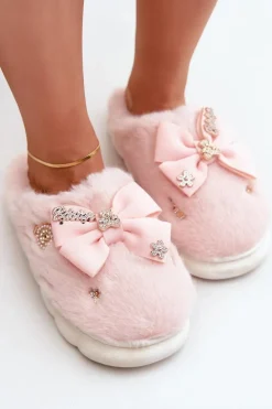 Futrzane Kapcie Z Kokardką I Przypinkami Różowe Annalira