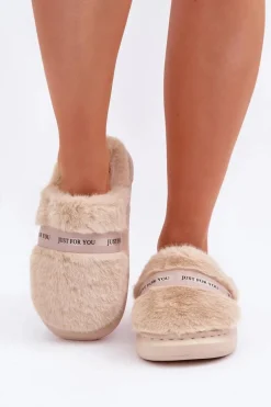 Futrzane Kapcie Z Ozdobnym Paskiem Beżowe Savalithea