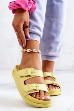 Gumowe Klapki Ze Sprzączką Żółte Corina