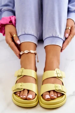 Gumowe Klapki Ze Sprzączką Żółte Corina