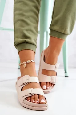 Gumowe Klapki Ze Sprzączką Beżowe Corina