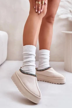 Kapcie Damskie Na Platformie Z Haftem Jasnobeżowe Neroma