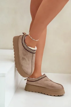 Kapcie Śniegowce Na Platformie Z Haftem Ciemnobeżowe Tamilda