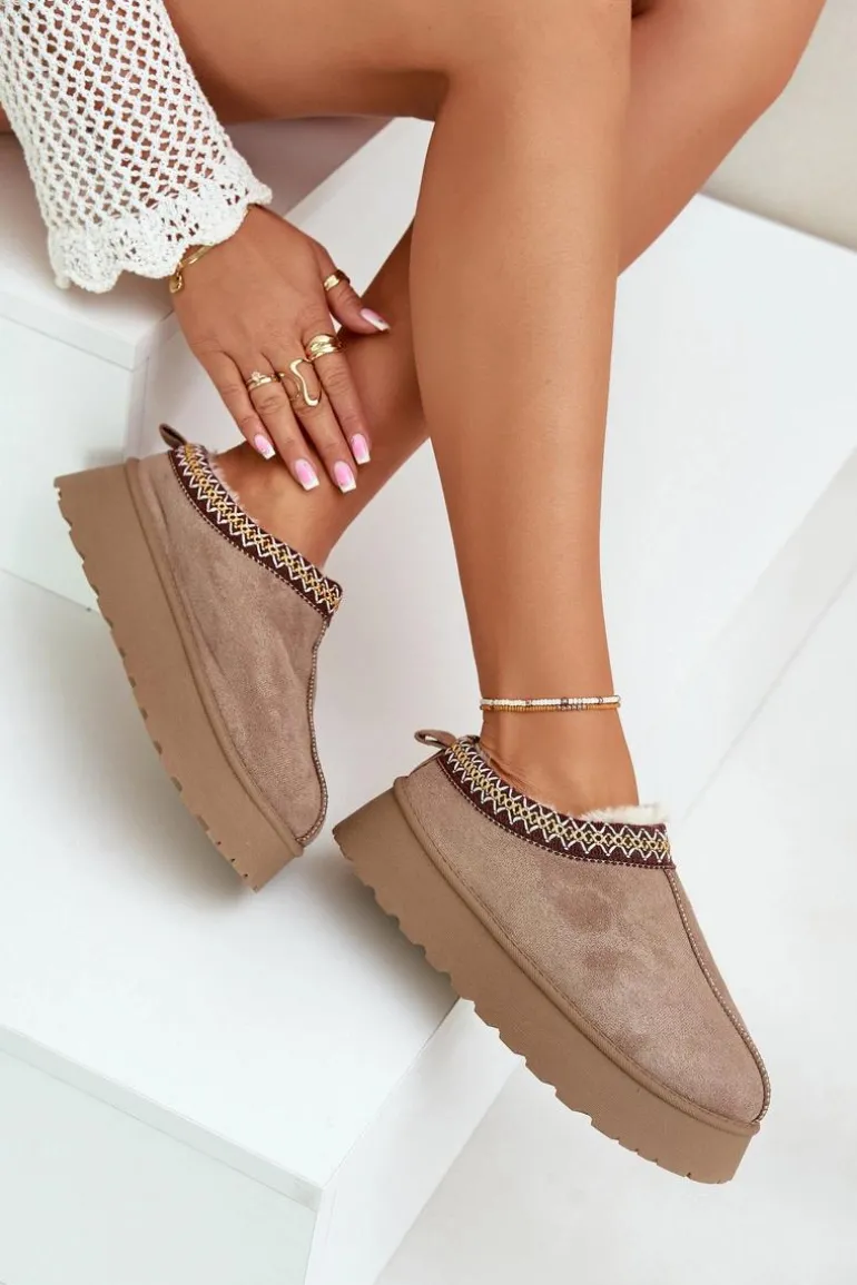 Kapcie Śniegowce Na Platformie Z Haftem Ciemnobeżowe Tamilda